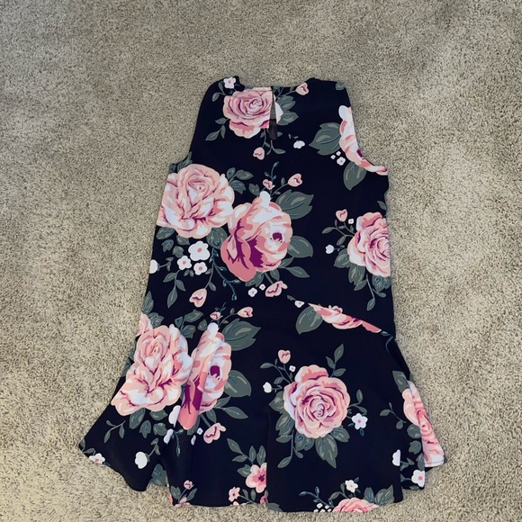 PRICE REDUCED!! Worn once! Size small floral dress - Picture 5 of 5